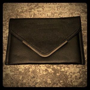 BCBGeneration Black Clutch